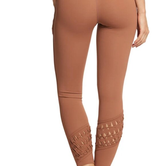 Free People Movement Revelation Cut Out Leggings Gym Workout Pilates Yoga - Picture 3 of 10